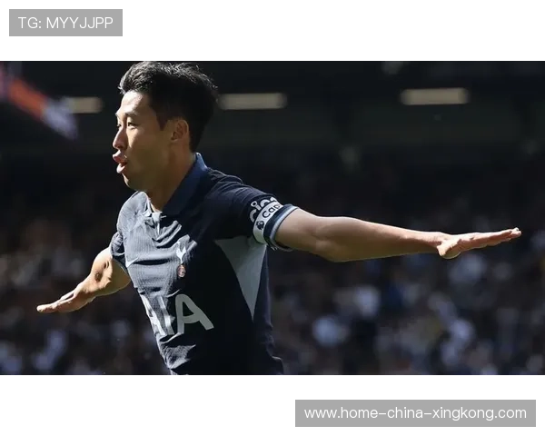 孙兴慜禁区内快速回收并送出决定性传递